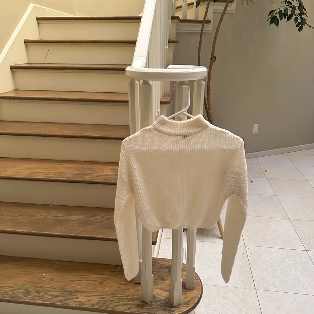 H&M Cream Ribbed Sweater